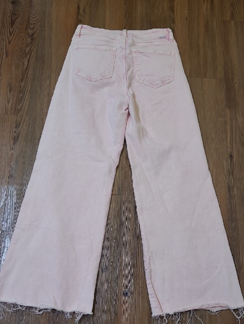 High-Rise Pink Wide-Leg Jeans with Frayed Hem - Picture 9 of 16